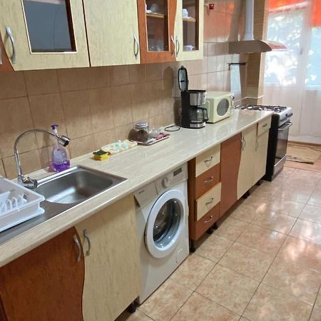 Apartment For Rent Galaţi エクステリア 写真